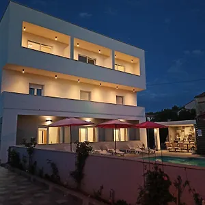 Apartmant & Rosa Medulin Gostinjska kuća