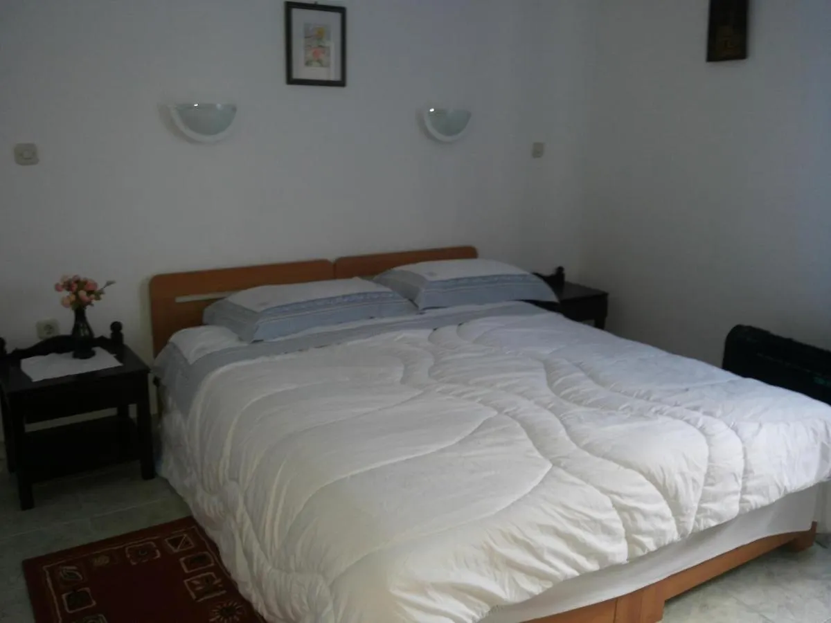 פומר Apartment Sara