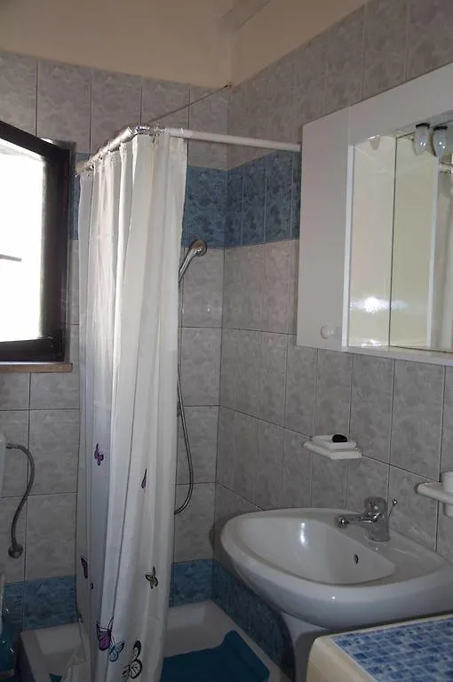 פומר Apartment Sara