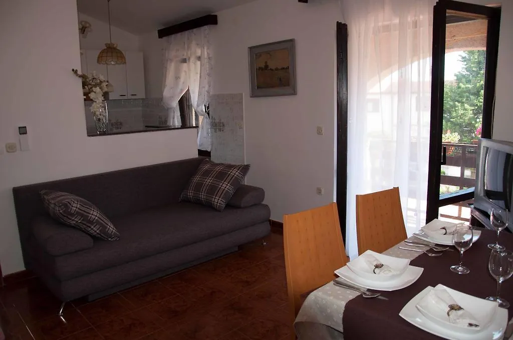 Apartment Sara Pomer
