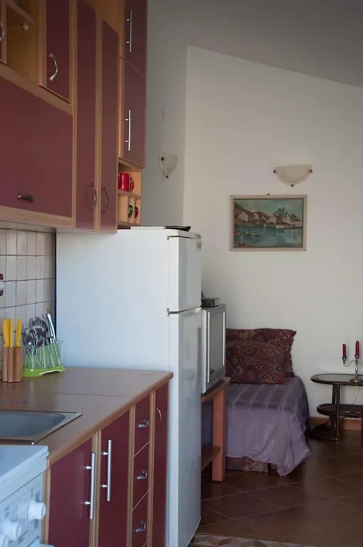 פומר Apartment Sara